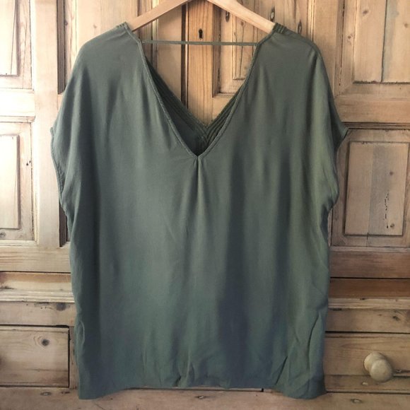 ASTR The Label Large Green Blouse - Picture 4 of 7